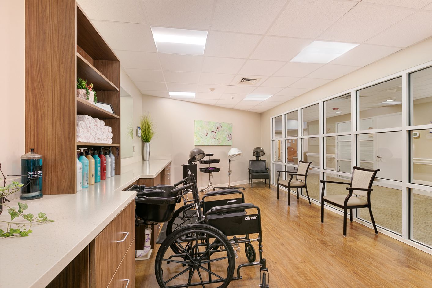 Room which hair get's cut.