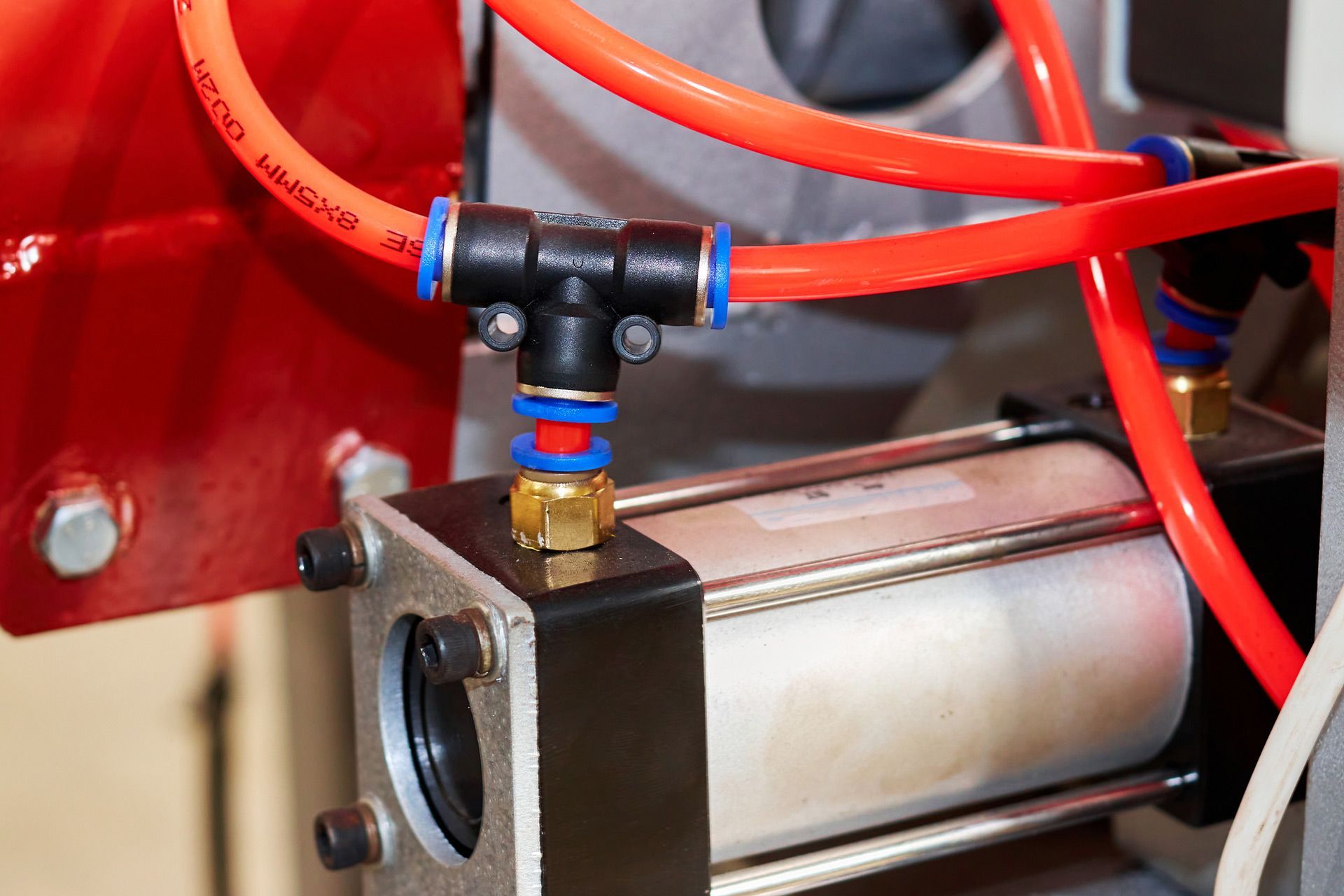 Orange Duct Tubes of Pneumatic System | Australia | Vss - Vibration Systems & Solutions (Australia)