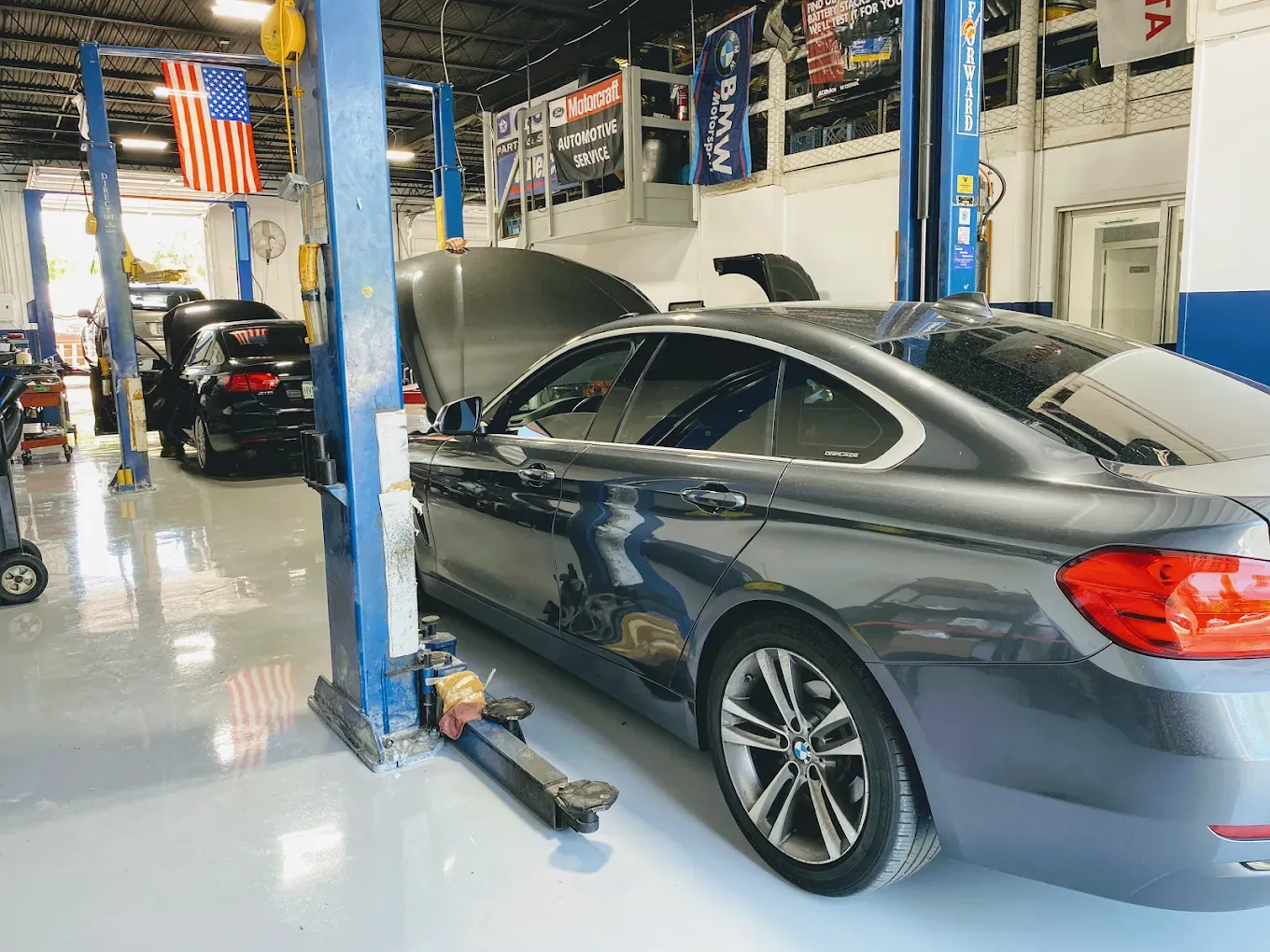 Shop Image | M&M Elite Auto Sales & Service LLC