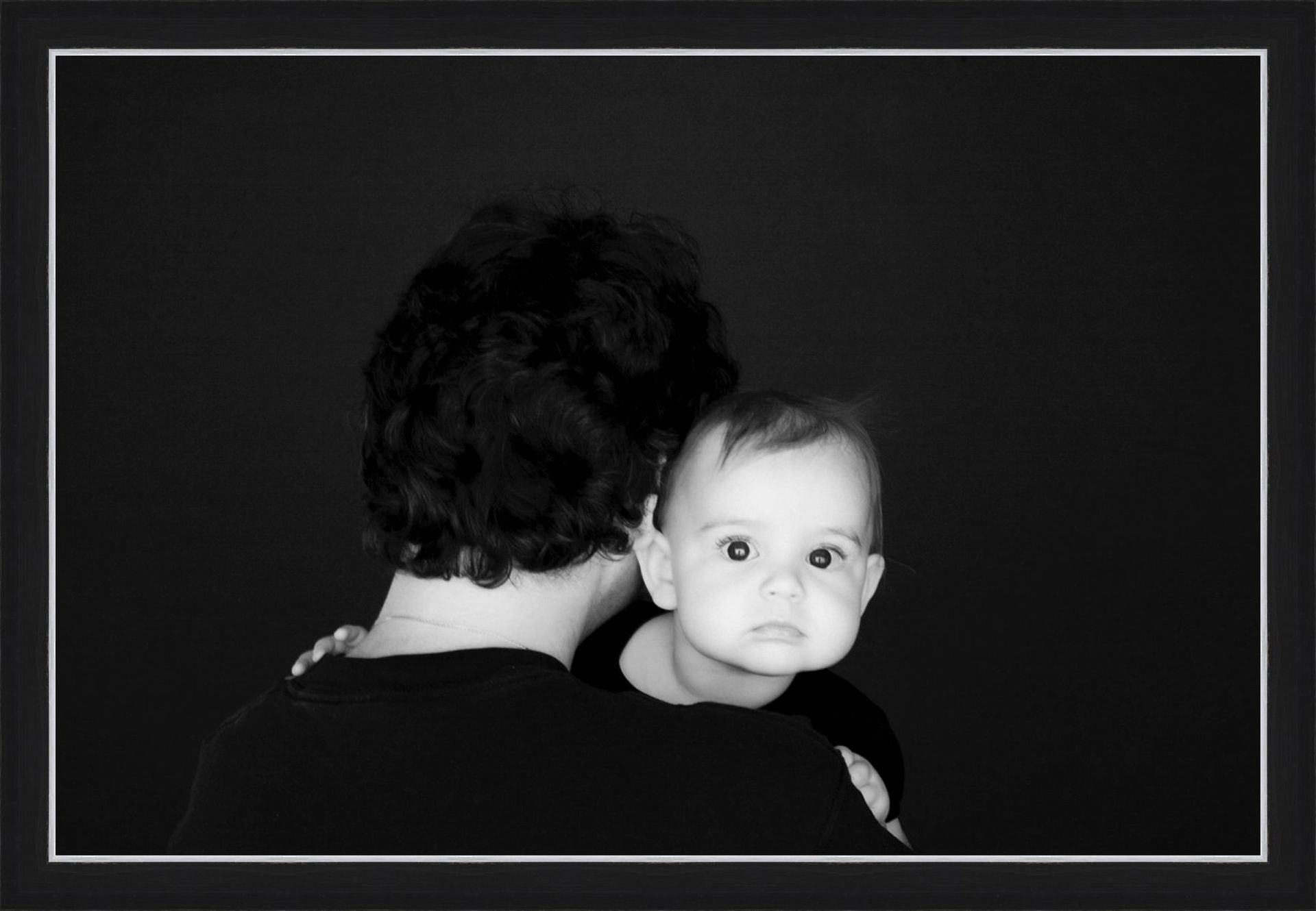 black & white, studio portrait, dad & baby, seattle, medina, clyde hill, medina, bellevue, kirkland, redmond, issaquah, everrett, tacoma, art photography
