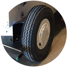 Effibot Warehouse AMRs are equipped with heavy duty wheel and offer IP54 protection for indoor and outdoor use.
