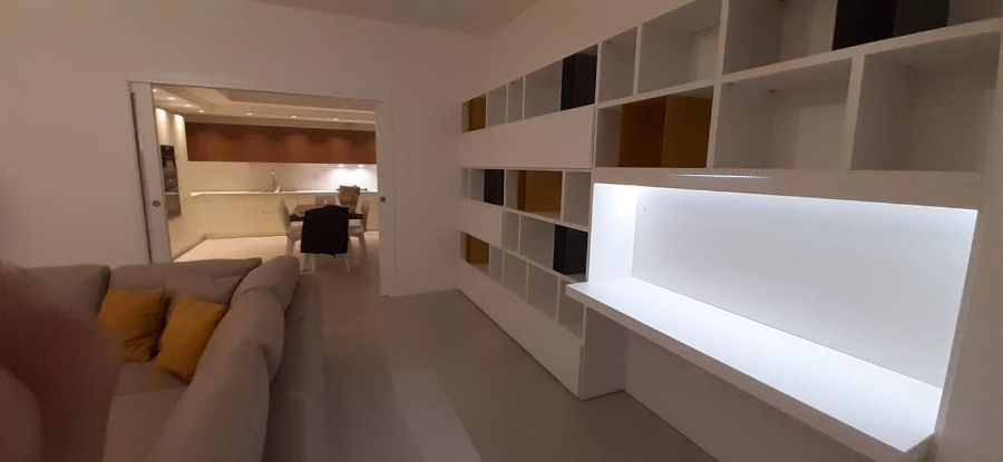 libreria per soggiorni