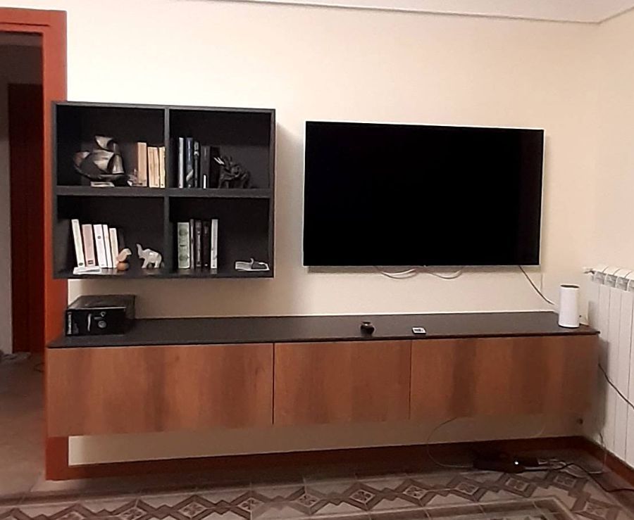 mobile in legno per zona giorno