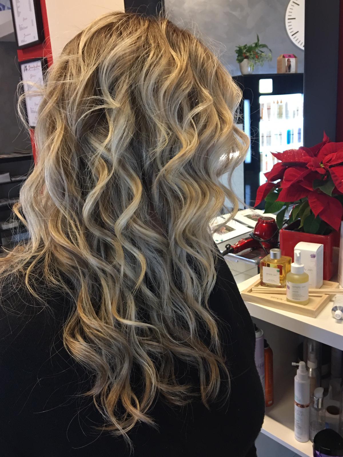 Acconciatura femminile