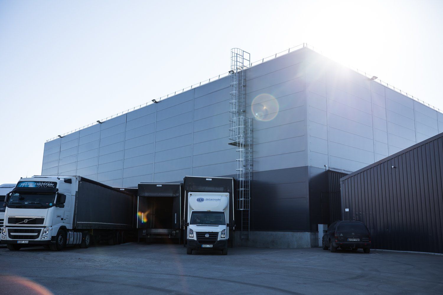 UAB „Delamode“ logistikos sandėliai