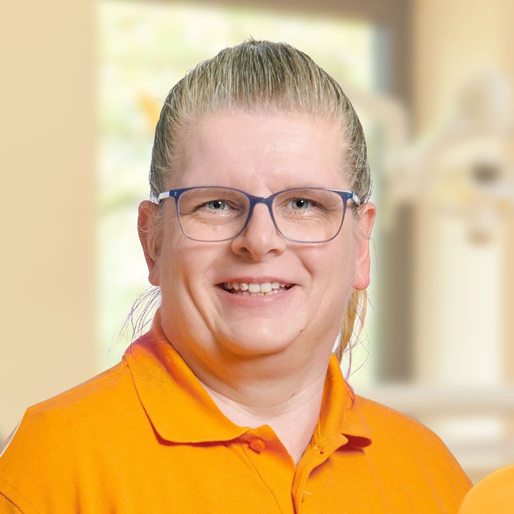 Frau Stephanie Fehr