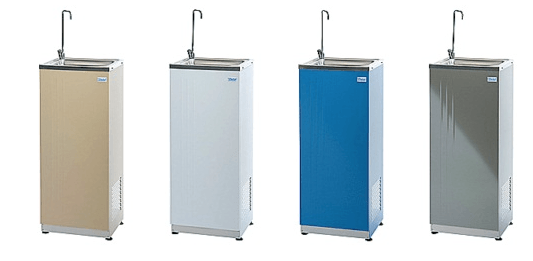 Quatres fontaines à eau réfrigérées