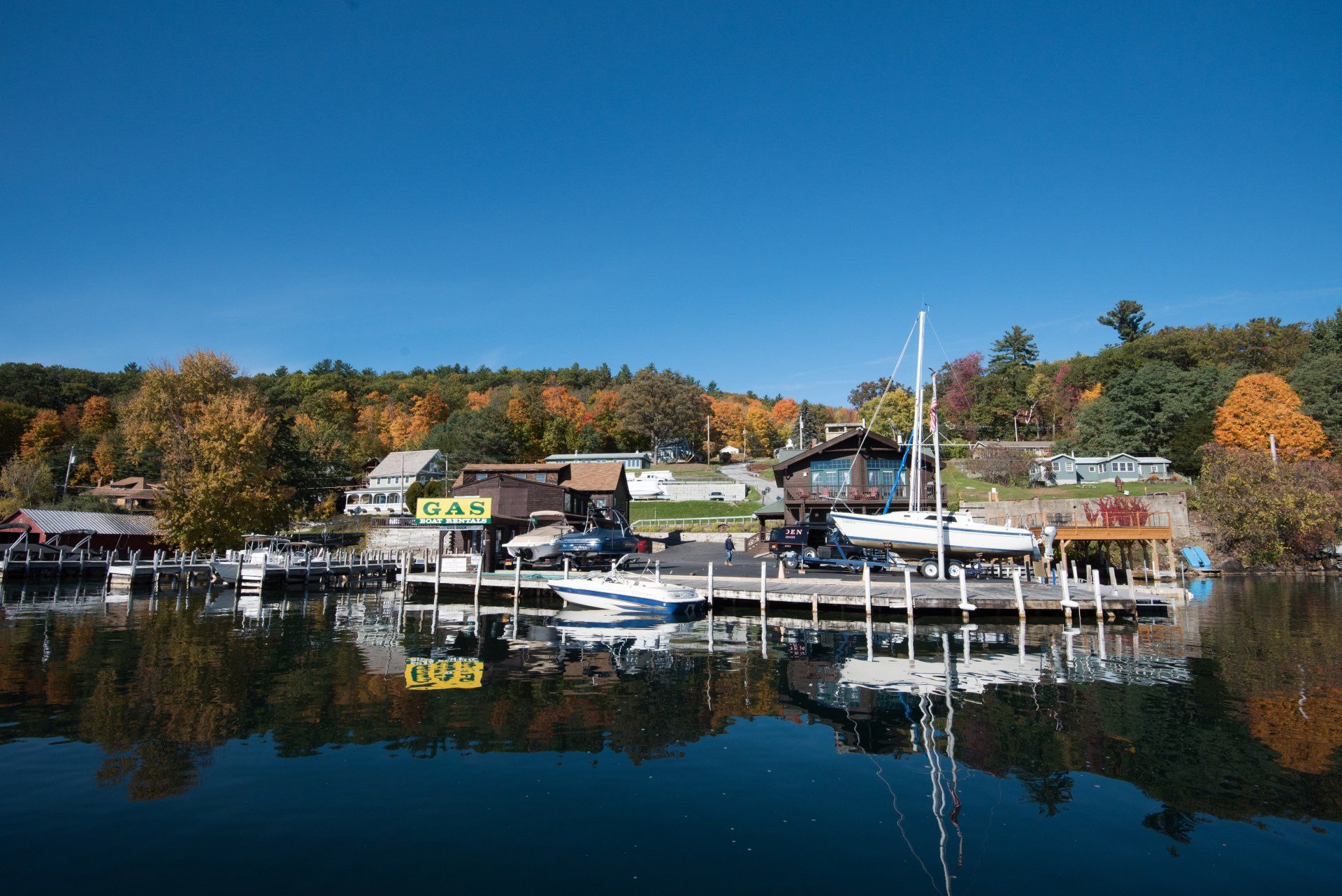 dockside-landing-marina-gas-dock