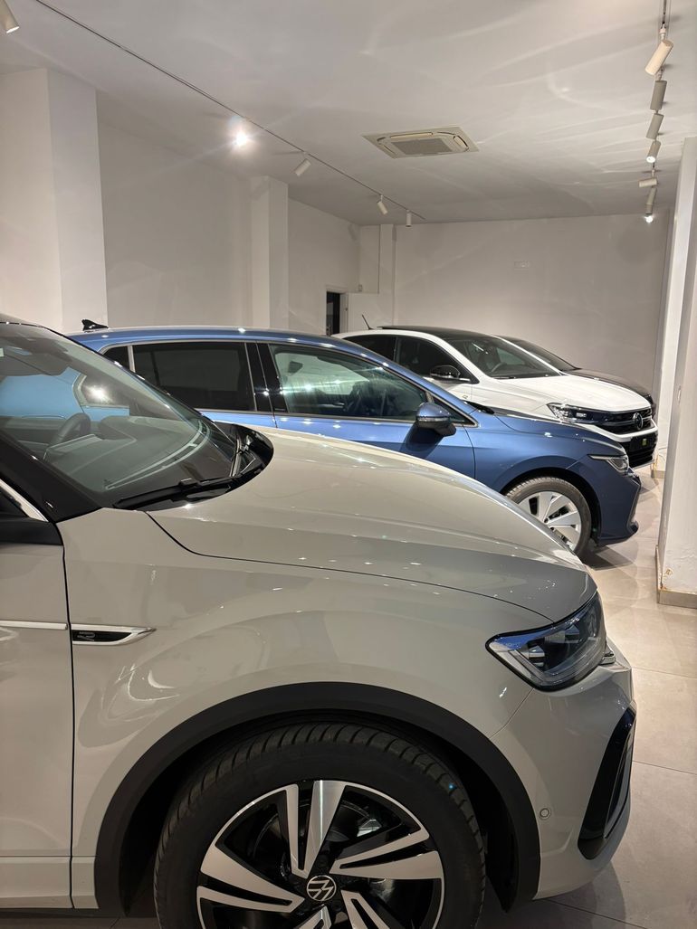 Tre nuove auto nello showroom Autoquattro