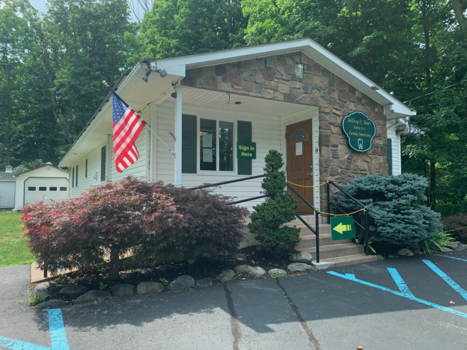 Dr. Jeffrey Wert & Associates, experienced team