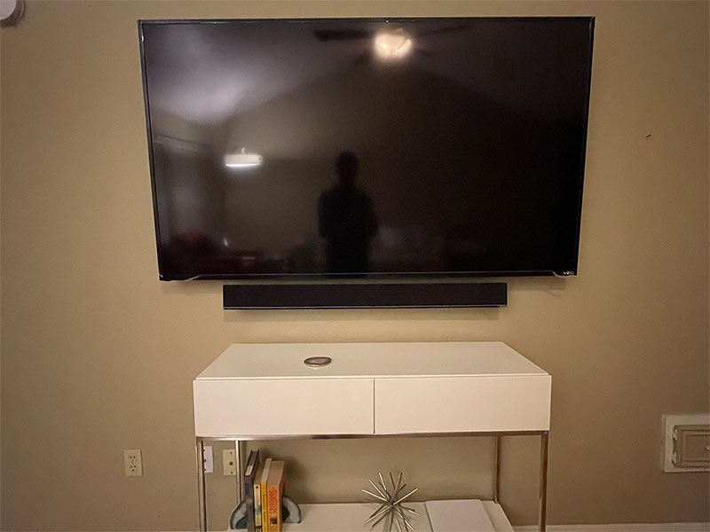 tv with sound bar