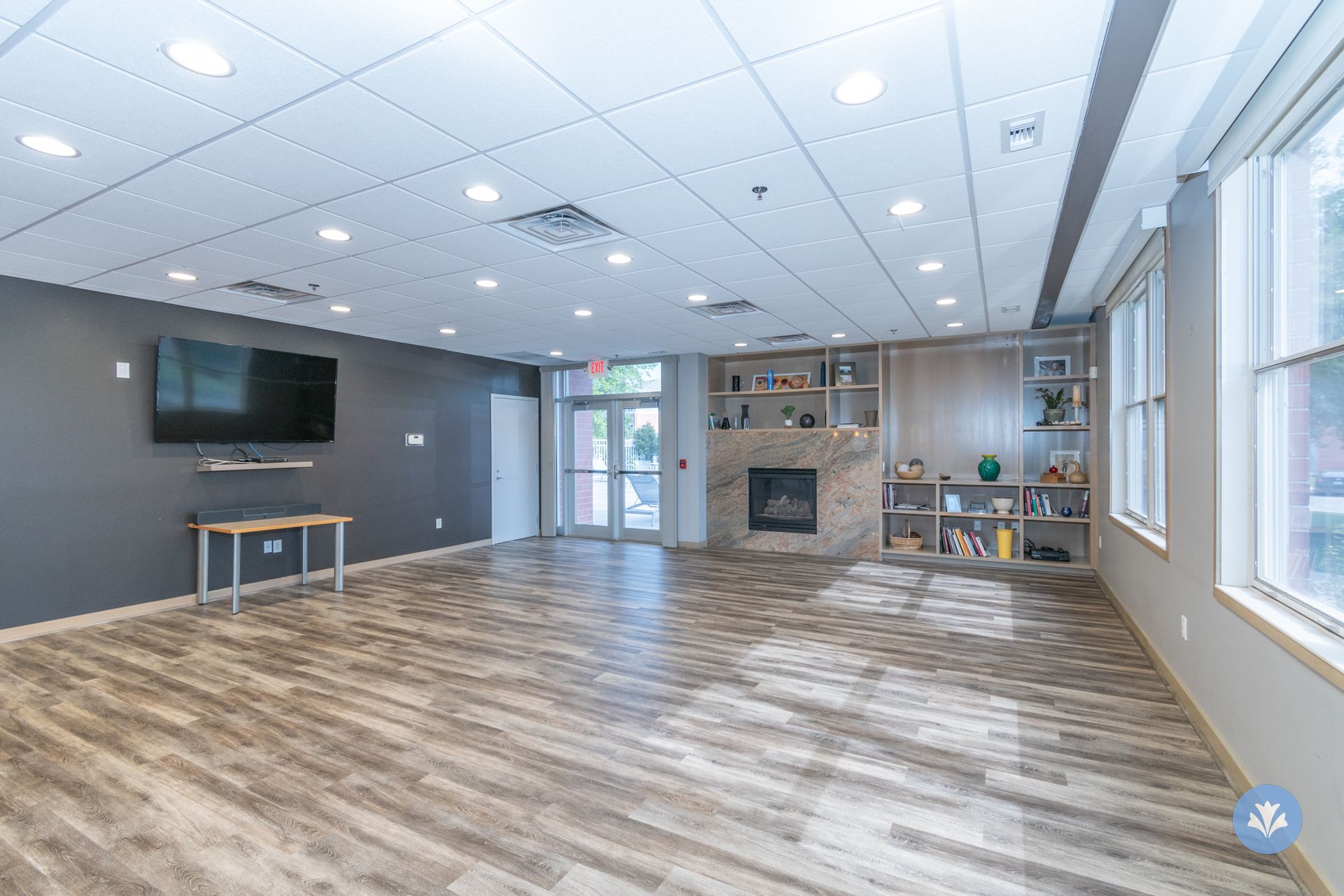 Chateau Terrace - Image 1