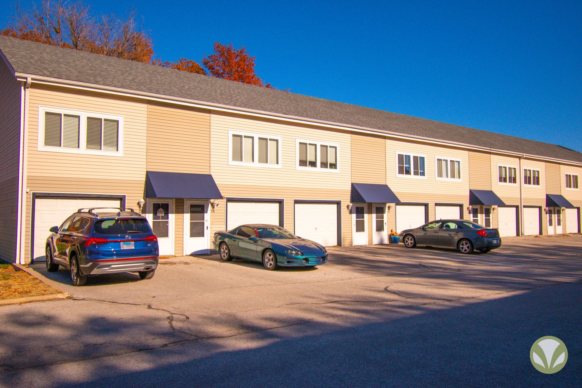 Charleston Court - Image 3