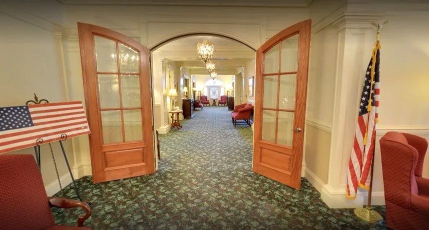 Interior hallway view at McReynolds-Nave & Larson Funeral Home in Clarksville, TN.