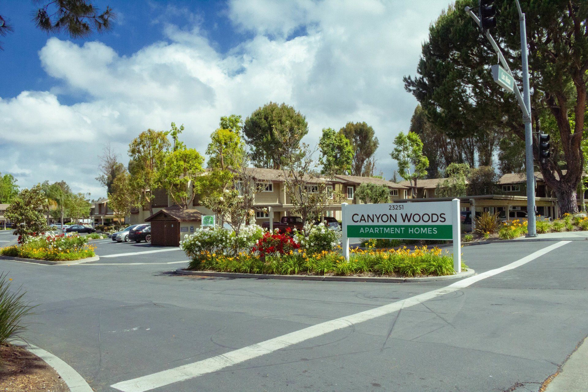 Exterior | Canyon Woods Apartments