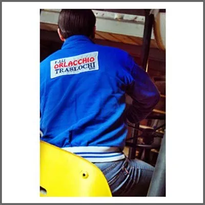 magazzino merci e deposito