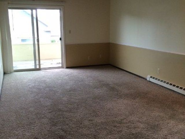 Wash St. Living room