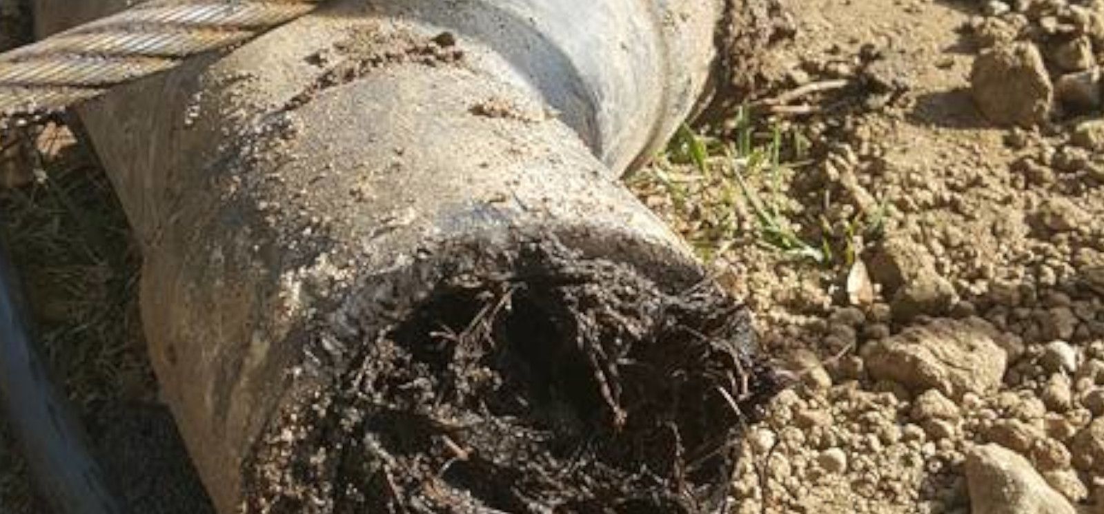 Plumbing Emergency Step by Step Guide – Damaged underground pipe during excavation.