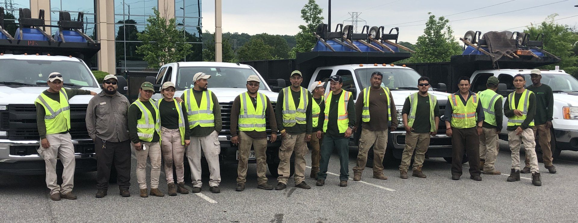 Metro Grounds Management Crew | Metro Grounds Management, Olney MD 20832
