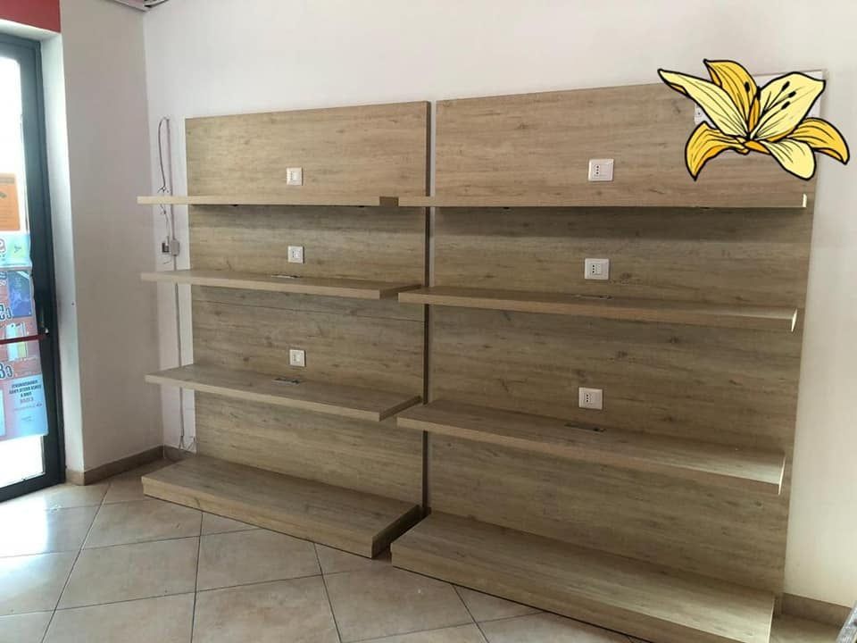 mobili per attività commerciali 2