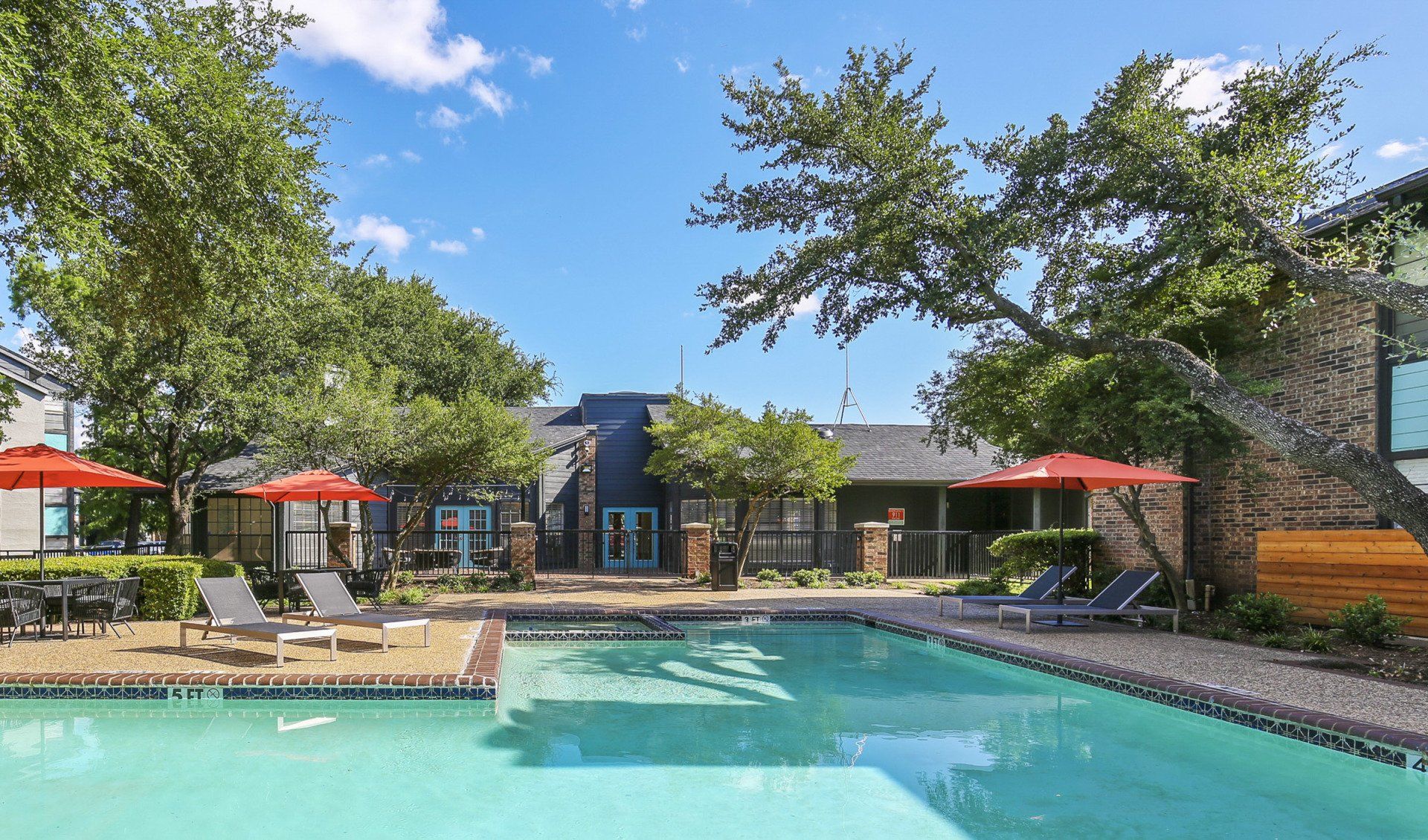 Gallery Aroya Apartments, Dallas TX