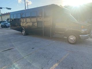 25 Passenger Party Bus