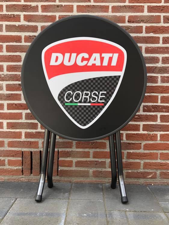 ducati logo terras tafel met opdruk
