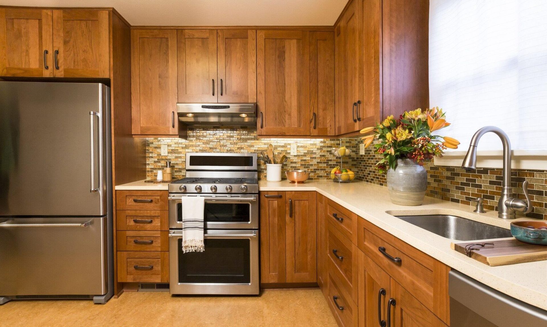 4 Benefits of Natural Wood Kitchen Cabinets