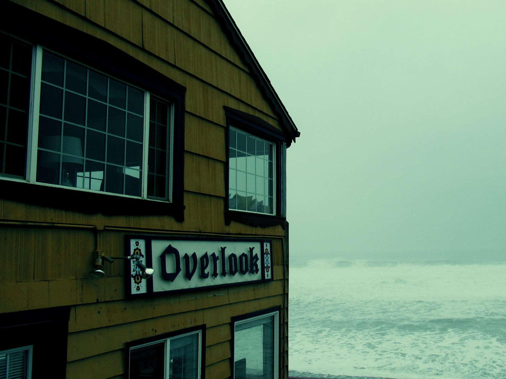 A building with a sign that says overlook on it