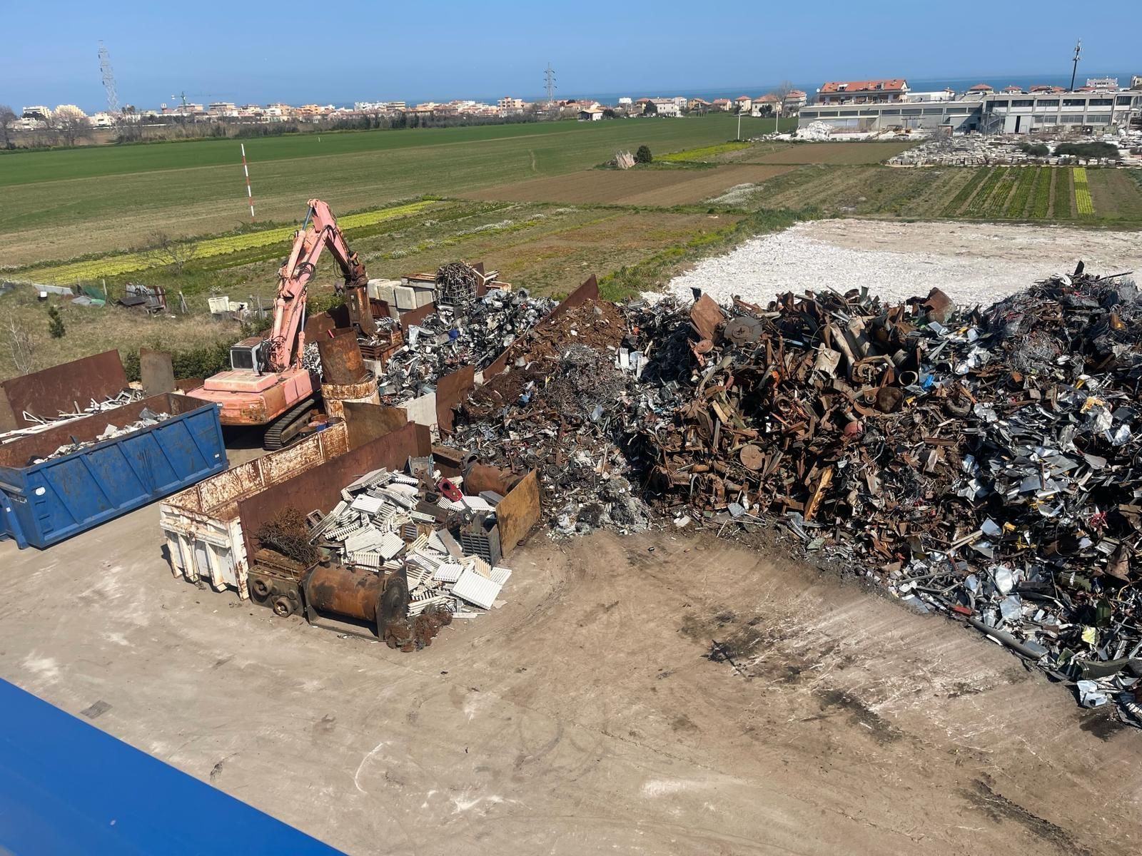 Parco mezzi per materiali ferrosi