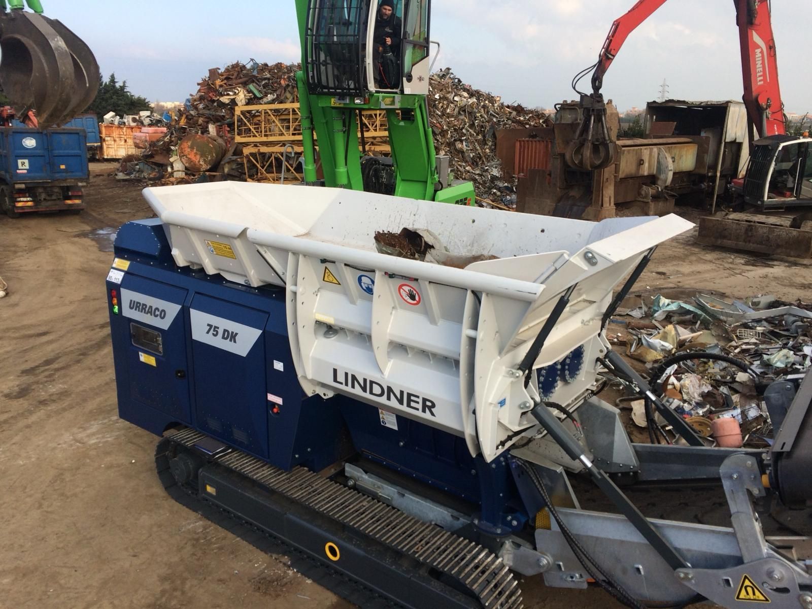 Parco mezzi per materiali ferrosi