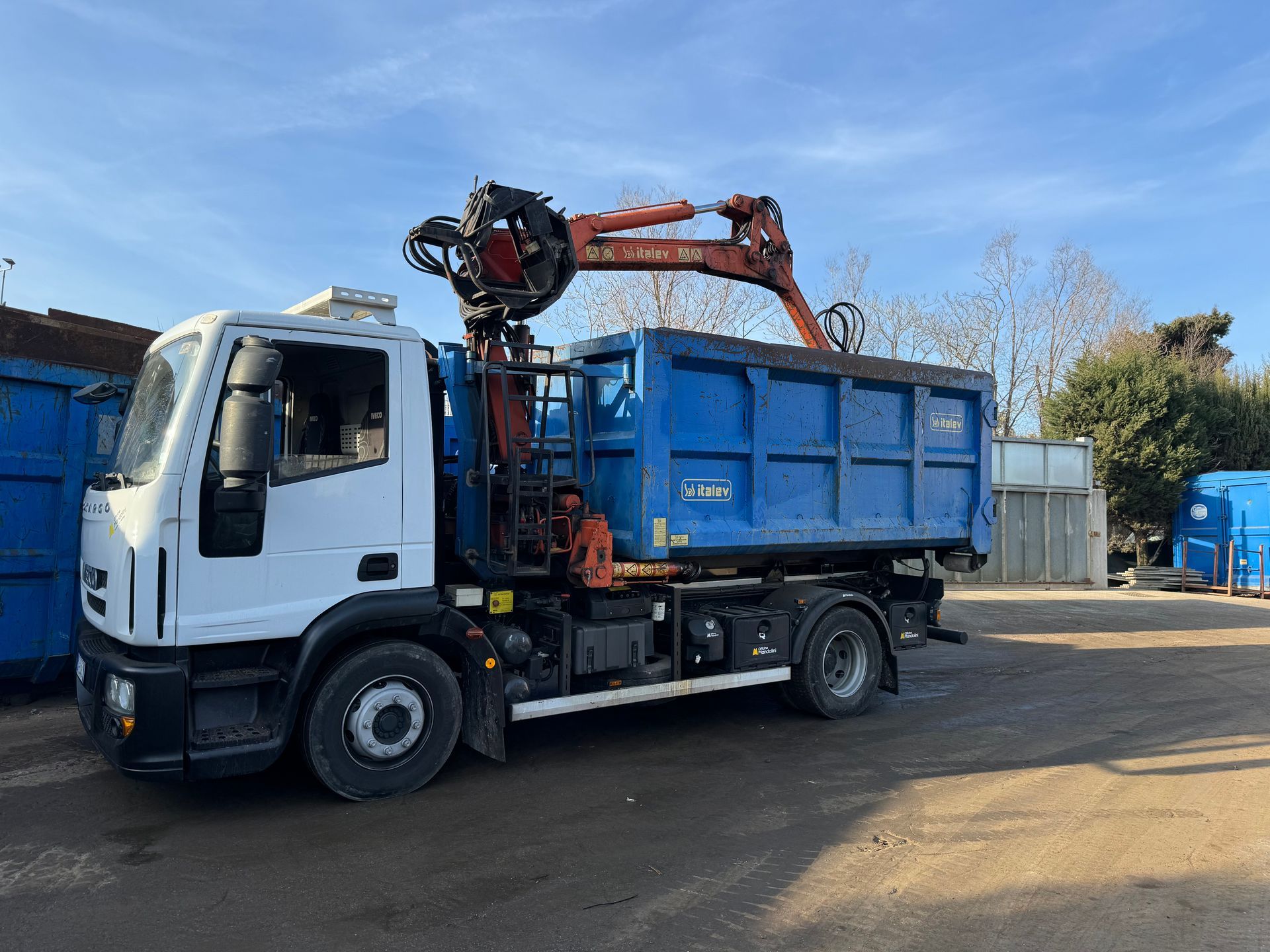 Parco mezzi per materiali ferrosi