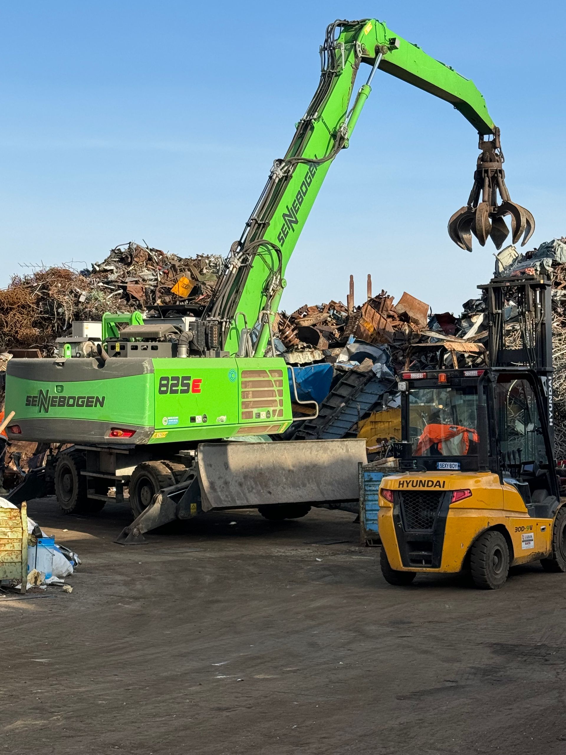 Parco mezzi per materiali ferrosi