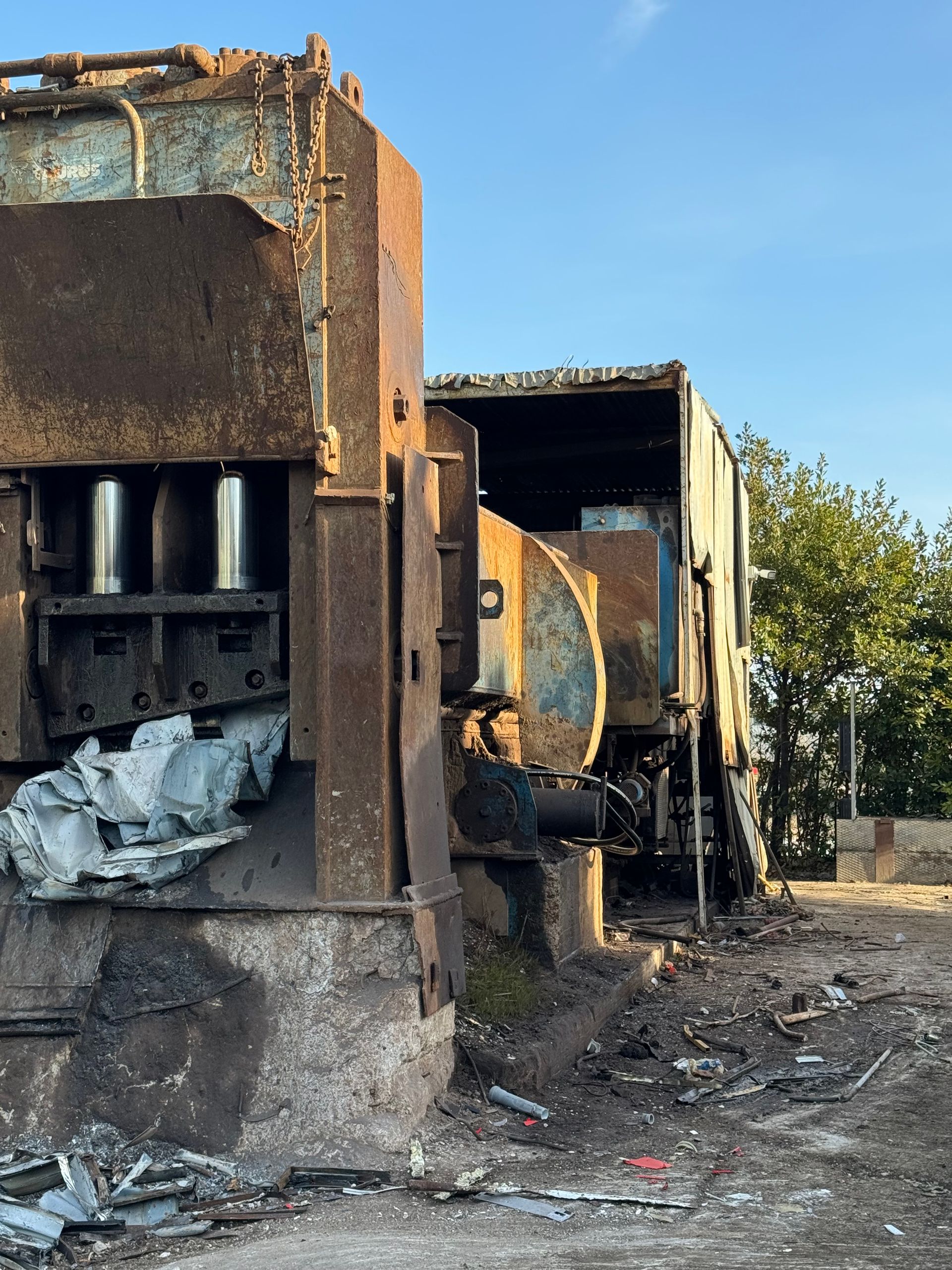 Parco mezzi per materiali ferrosi