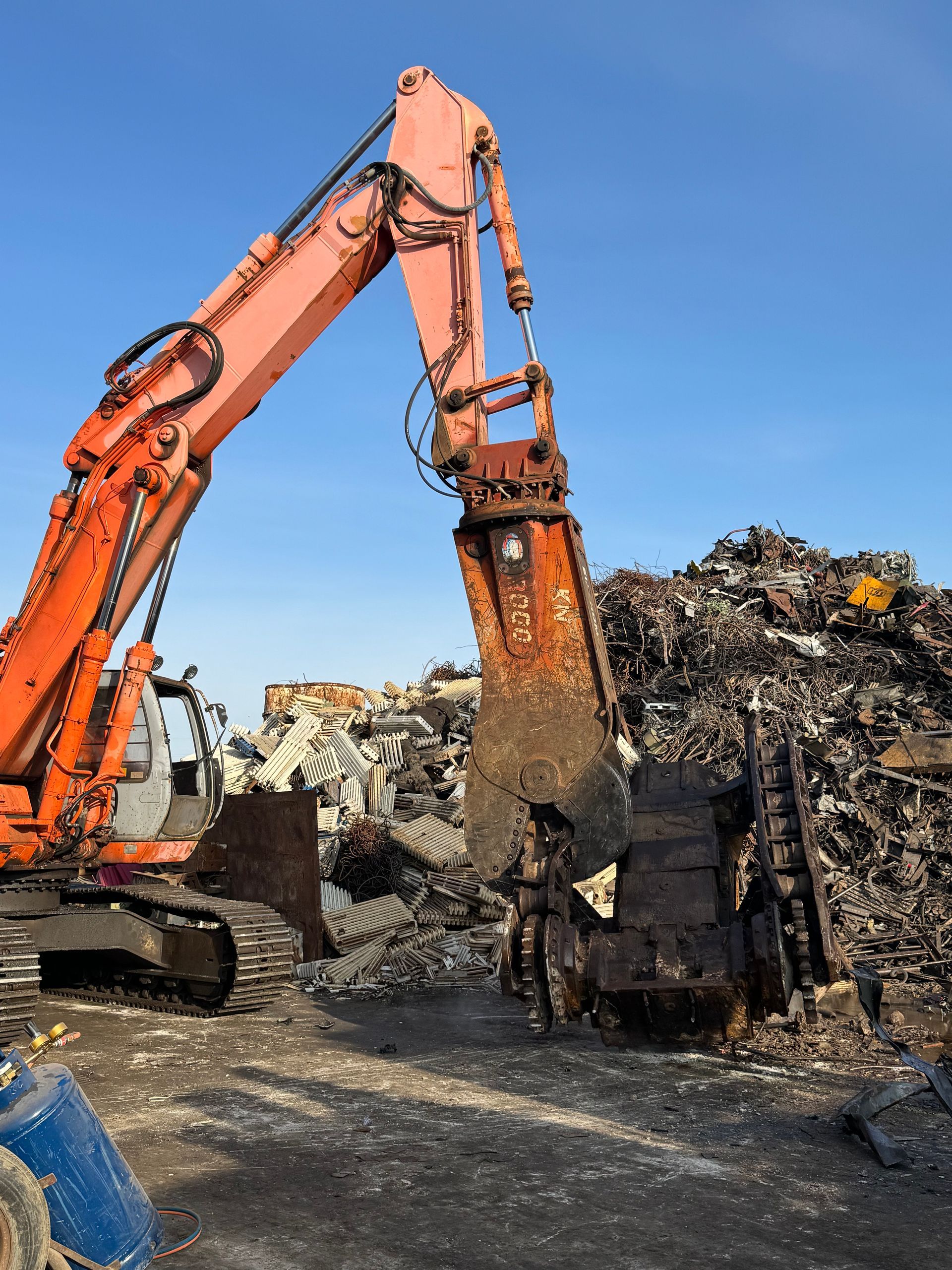 Parco mezzi per materiali ferrosi