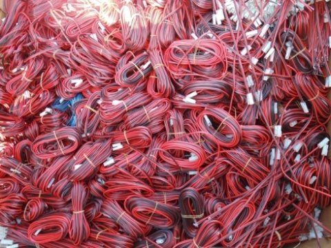 bobine di fili roso con rame