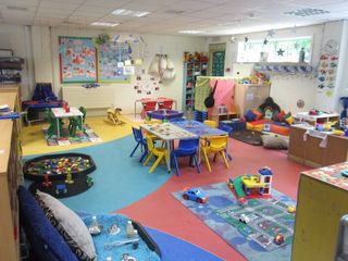 Nursery in Northampton: Totstop Day Nursery from 3 months