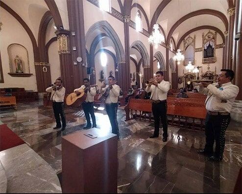 MARIACHI COATEPEC DE LOS HERMANOS CARREON