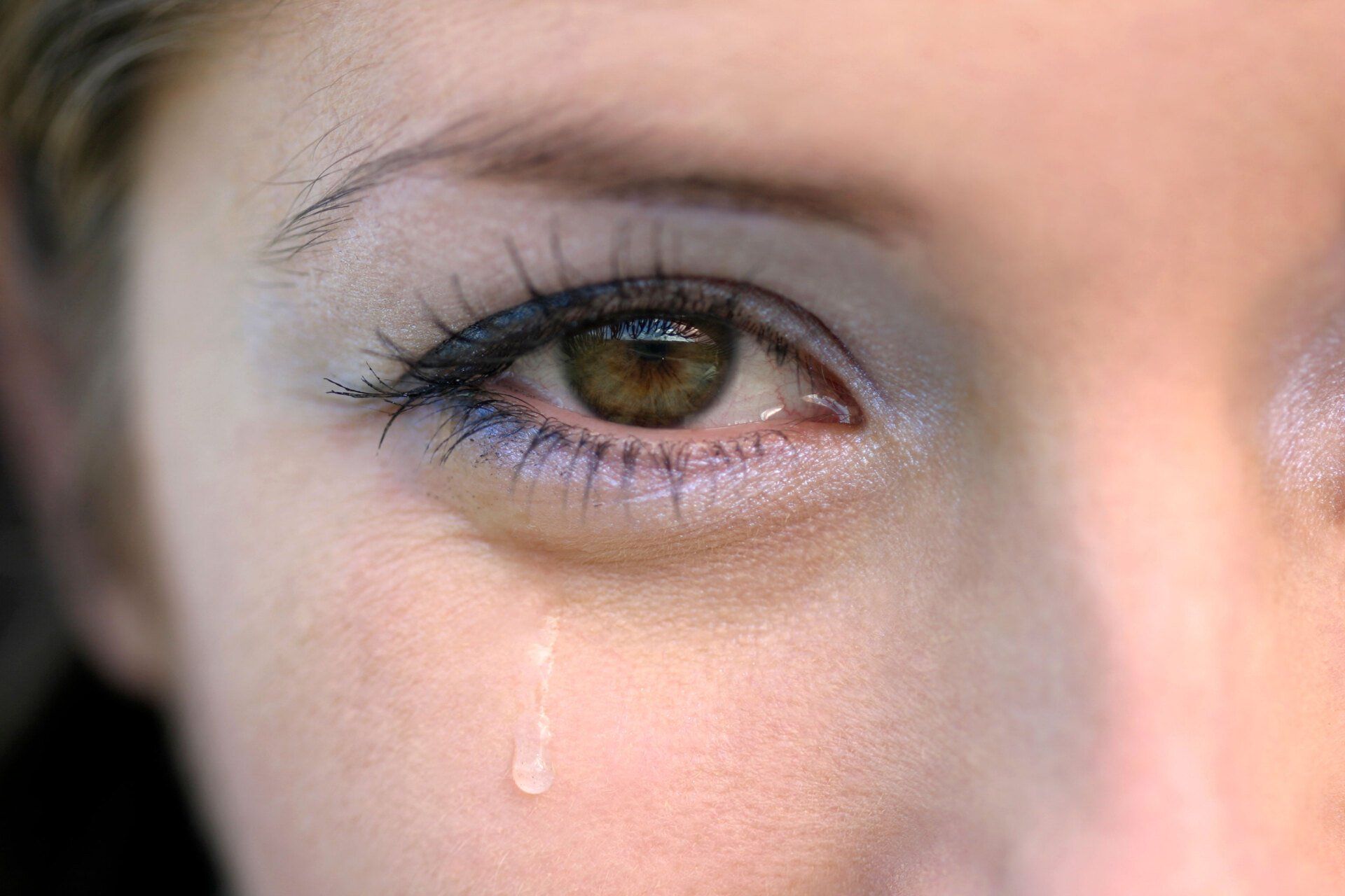Eyes With Tears | Munster, IN | Community Chiropractic Clinic