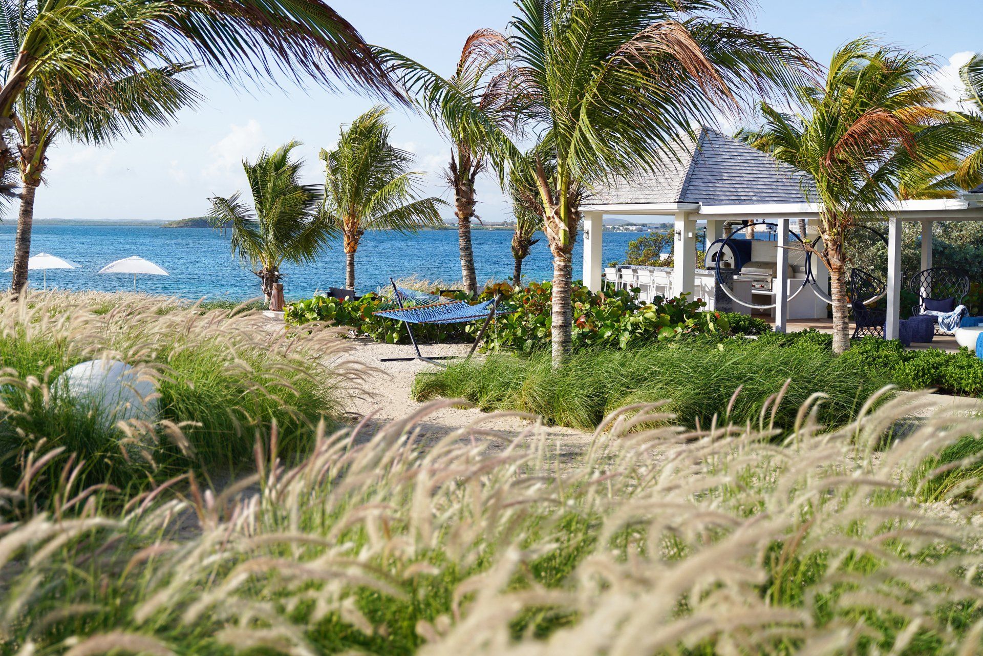 Tŷ Compton Jumby Bay Island  Beach bar and grill