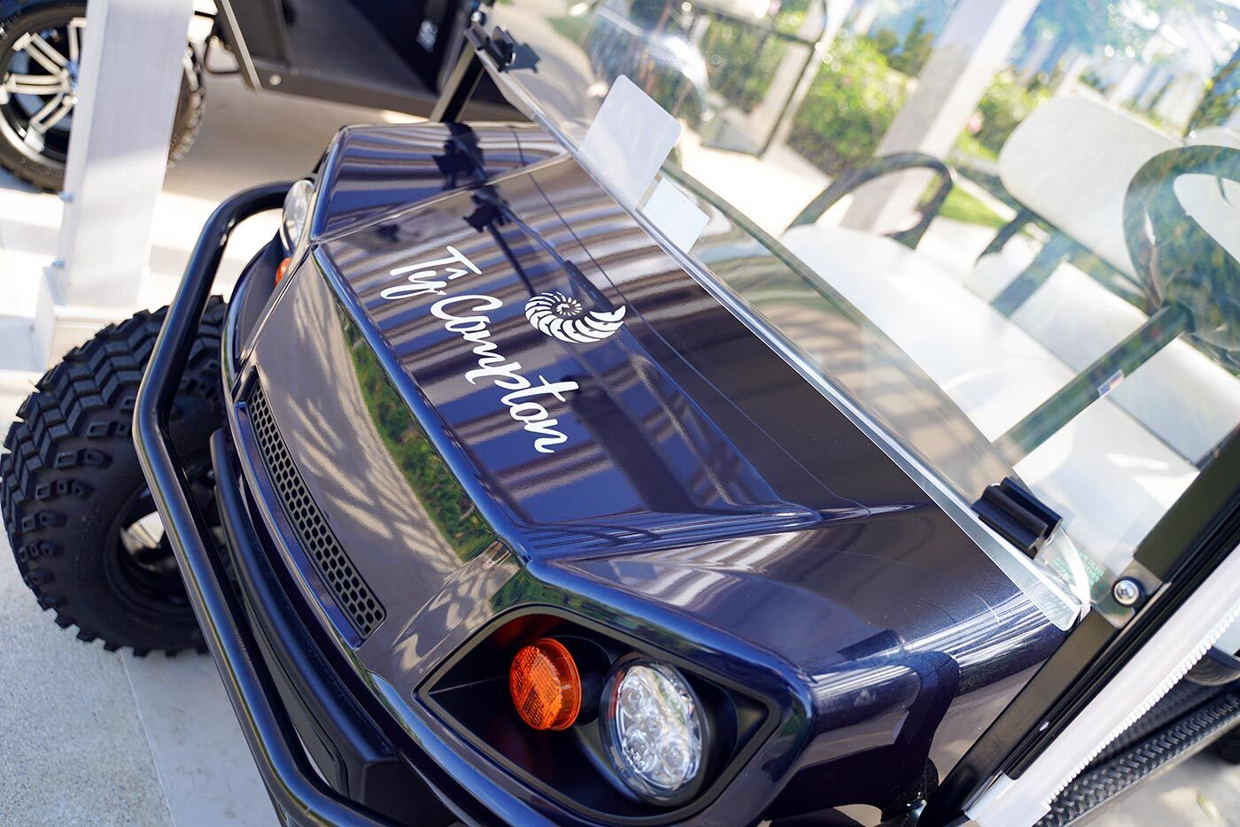 Tŷ Compton Jumby Bay Island Golf Carts