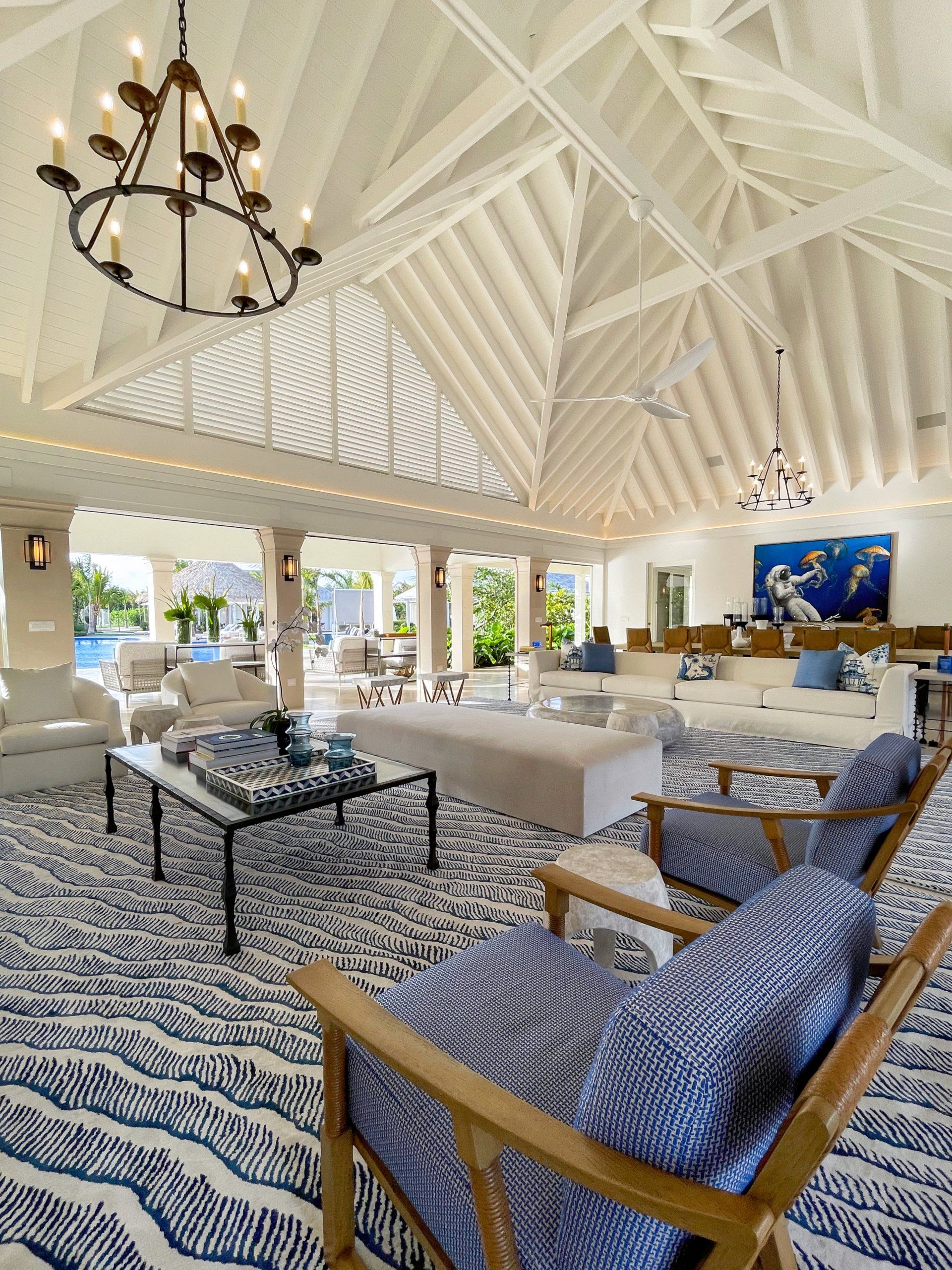 Tŷ Compton Jumby Bay Island Great Room & Guest Bathroom