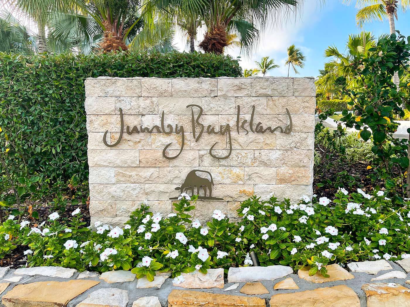 Tŷ Compton Entrance & Sense of Arrival