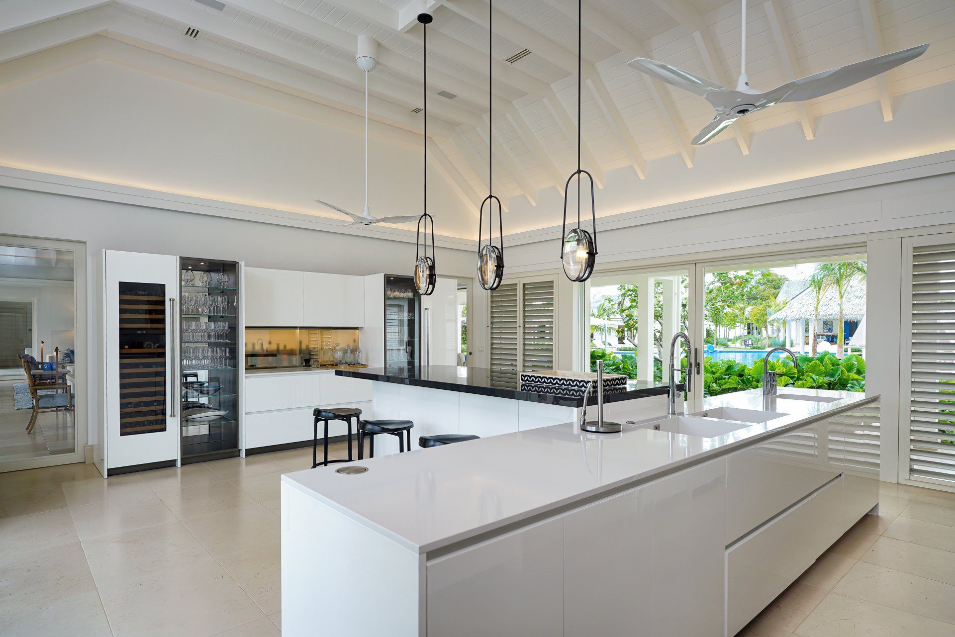 Tŷ Compton umby Bay island Kitchen