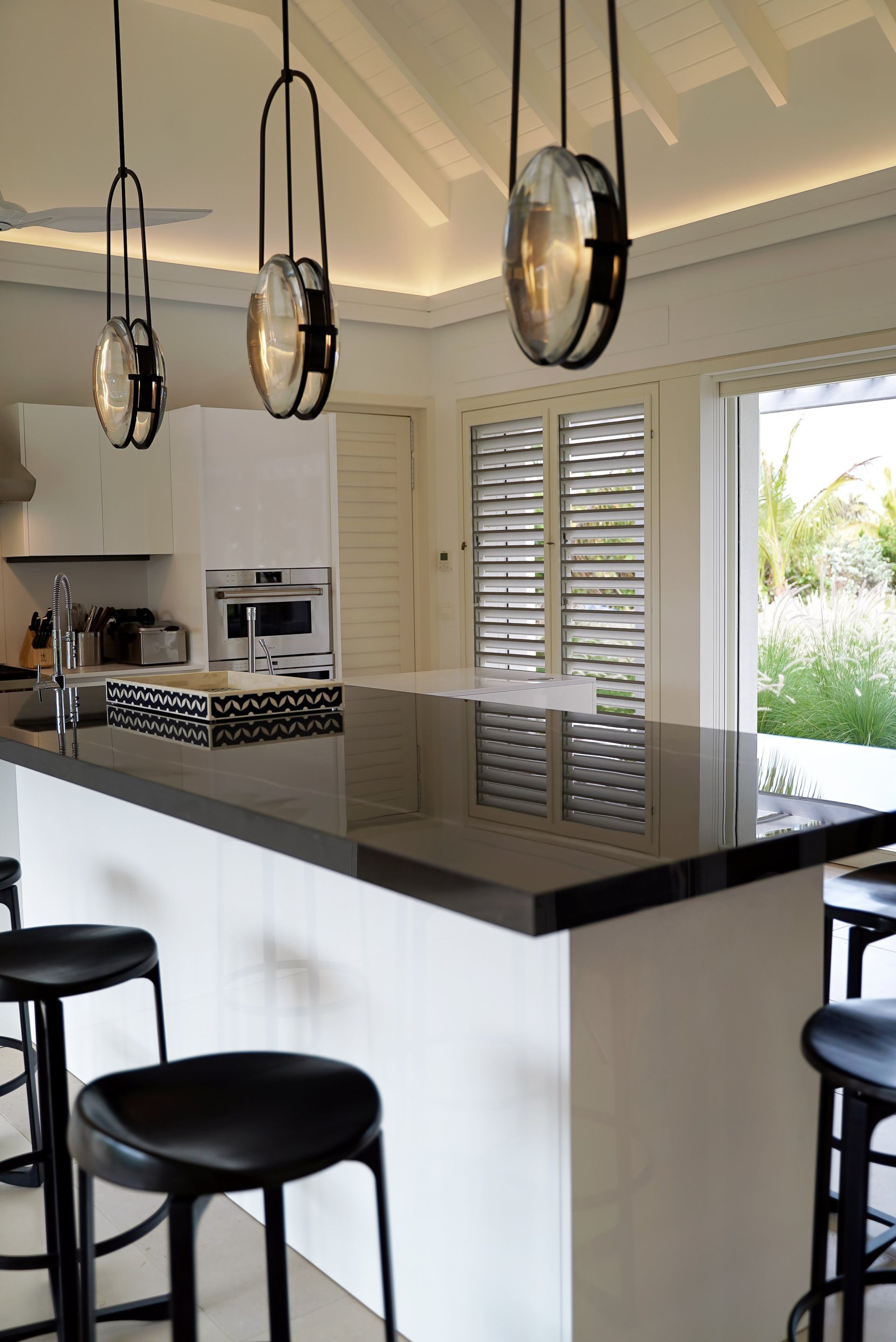 Tŷ Compton umby Bay island Kitchen