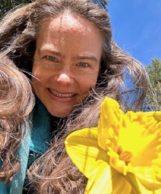 Clare Hanbury, EMDR Practitioner, Psychotherapist, Counsellor, Coach and Reiki Practitioner