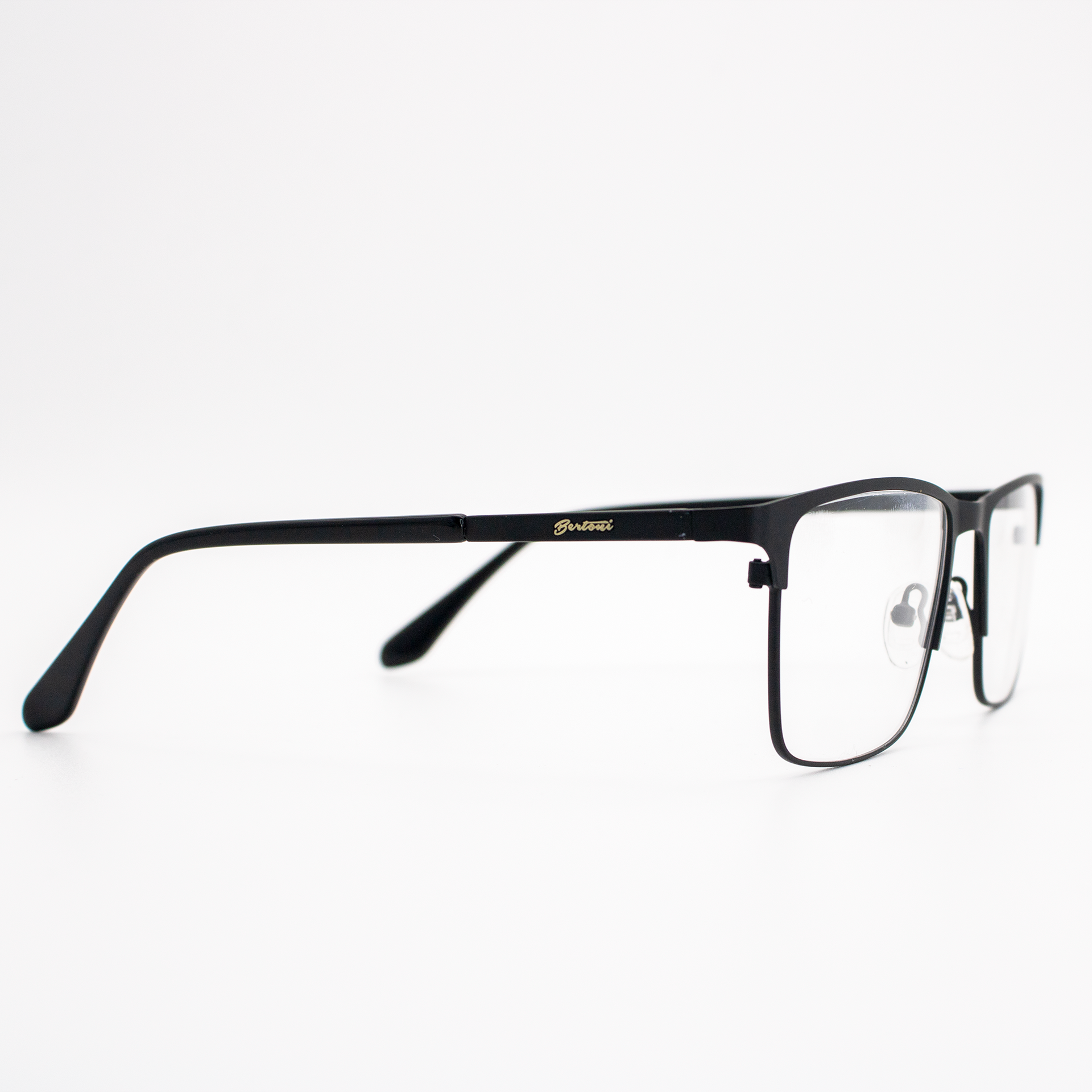 Linha Masculina de Óculos é na Ótica Indaiá