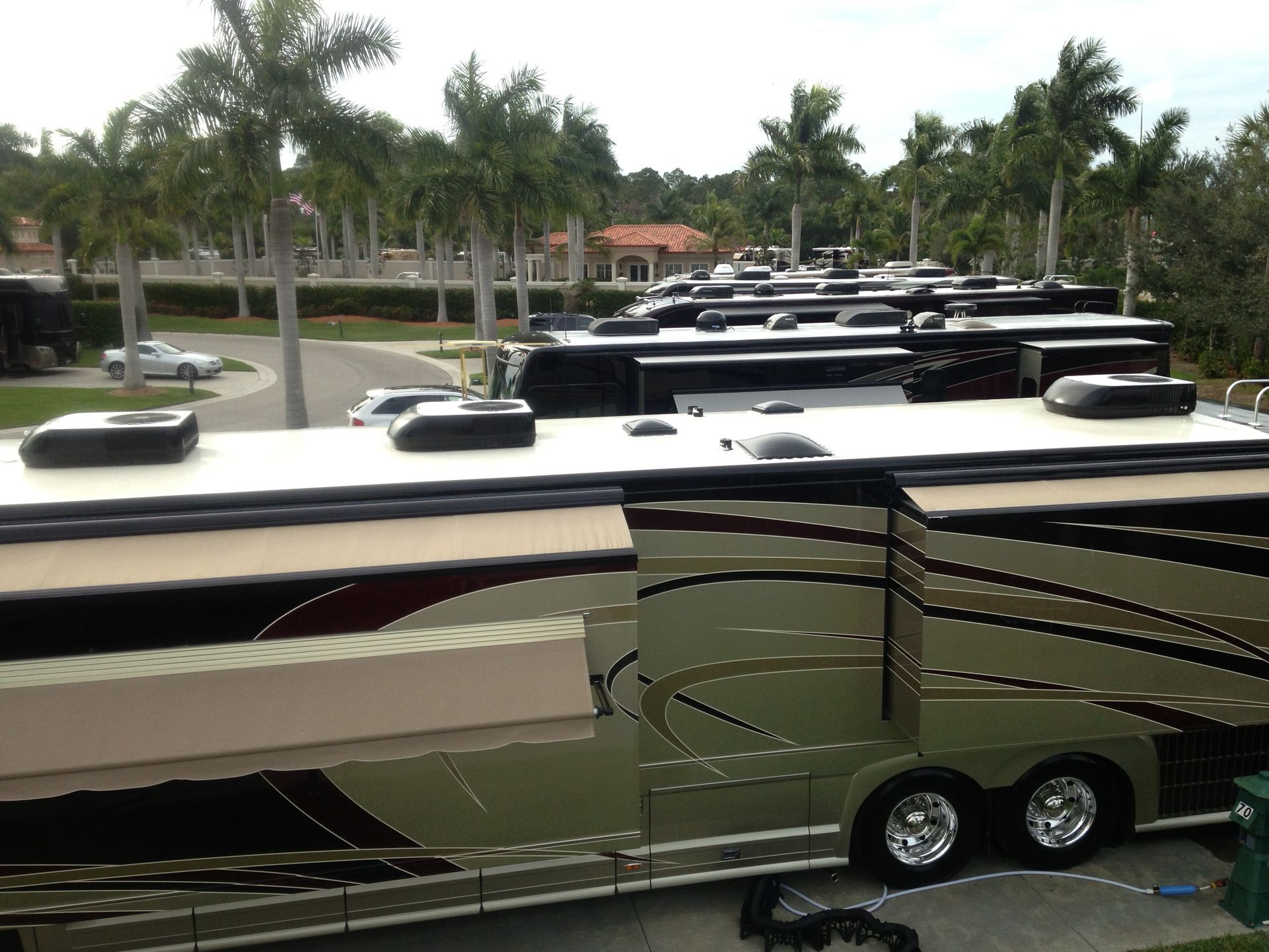 Mobile RV Detailing