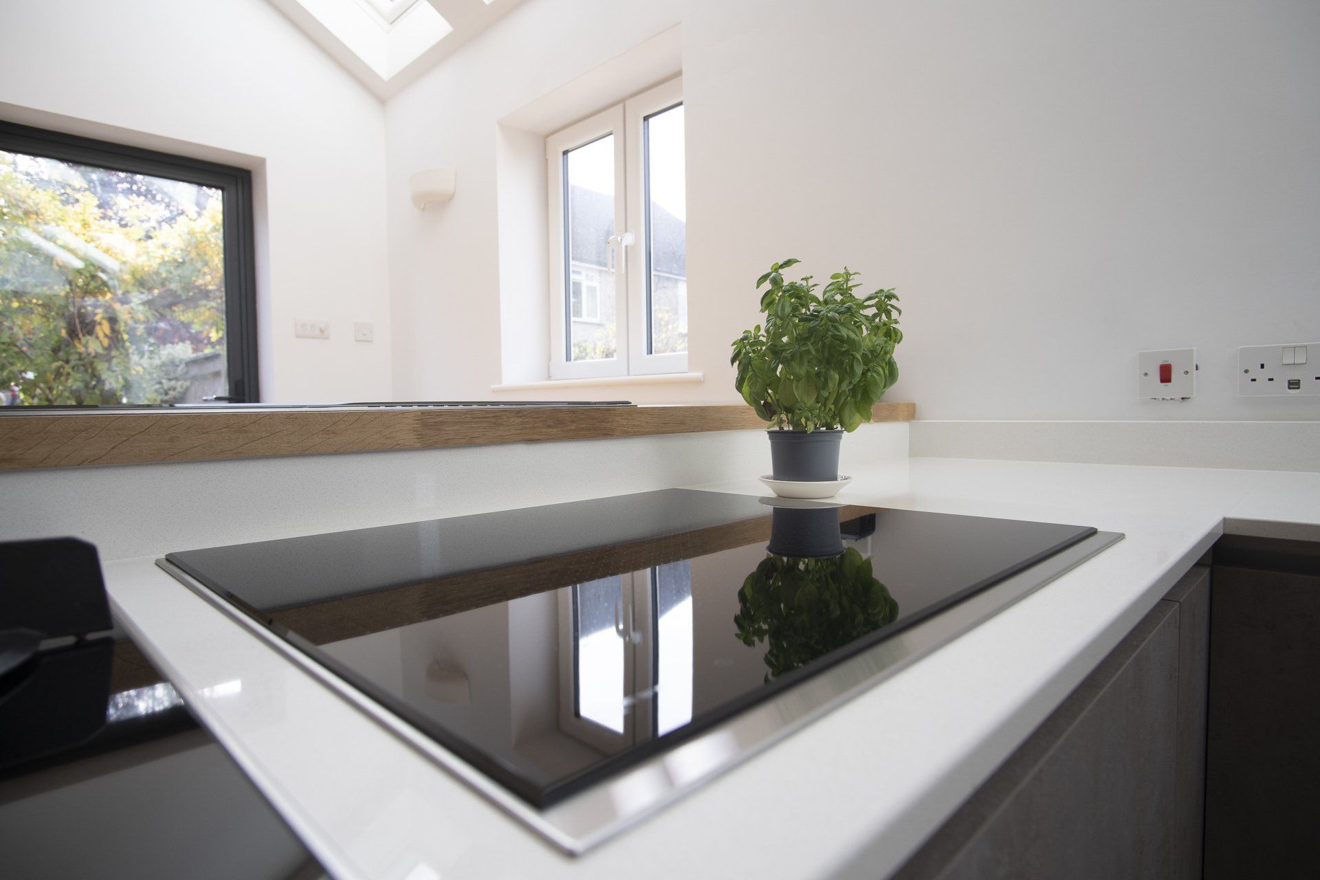 Modern concrete & charcoal family kitchen for Nicki Bennet, Newbury, in 2017
