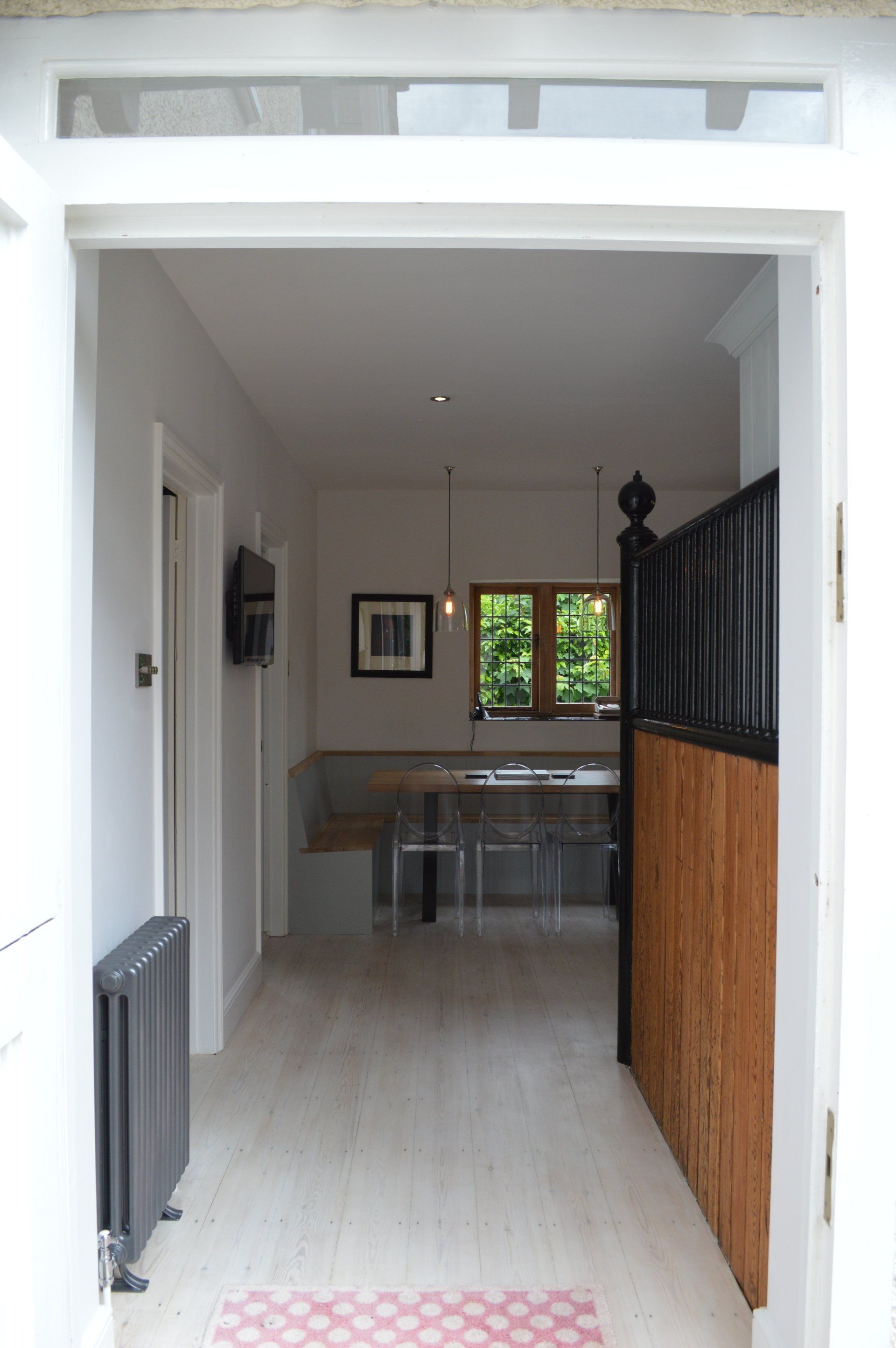 Timeless, shaker country kitchen for Rosie Ginn, Burghclere in 2016